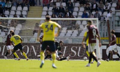 Lazio's Boulaye Dia, left, celebrates after scoring his side's second goal during a Serie A soccer match between Torino FC and Lazio at the Stadio Olimpico Grande Torino in Turin, north west Italy, Sunday, Sept. 29, 2024. (Fabio Ferrari/LaPresse via AP)