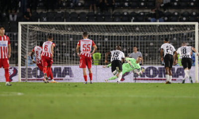 fudbaler Crvene zvezde daje gol iz penala na utakmici Superlige Prvenstva Srbije protiv Partizana na stadionu JNA, Beograd, 23.09.2024. godine Foto: Marko Metlas Fudbal, Crvena zvezda, Superliga Prvenstvo Srbije, Partizan