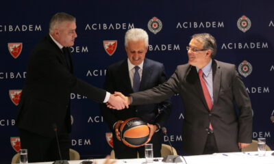 PREDRAG DANILOVIC SASA predsednik Partizana, MEHMET ALI AYDINLAR Mehmet Ali Ajdinlar direktor bolnice i NEBOJSA COVIC predsednik Crvene zvezde potpisivanje ugovora kosarka Crvena zvezda i Partizan sa Acibadem bolnicom u hotelu Metropol, Beograd 16.09.2014. godine Foto: Marko Metlas Kosarka, Crvena zvezda, Partizan, Acibadem