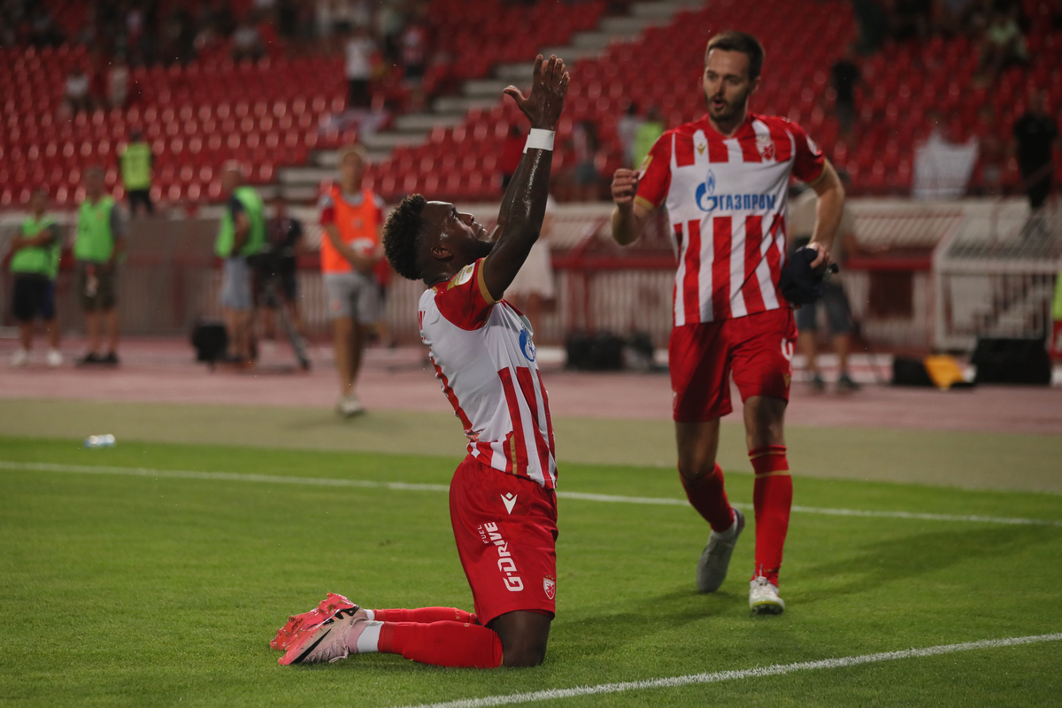 JOSE LUIS RODRIGUEZ FRANCIS PUMA Hoze Luis Rodrigez Fransis Puma, MIRKO IVANIC fudbaleri Crvene zvezde na utakmici Superlige Prvenstva Srbije protiv Novog Pazara na stadionu Rajka Mitica, Beograd, 10.08.2024. godine Foto: Marko Metlas Fudbal, Crvena zvezda, Superliga Prvenstvo Srbije, Novi Pazar