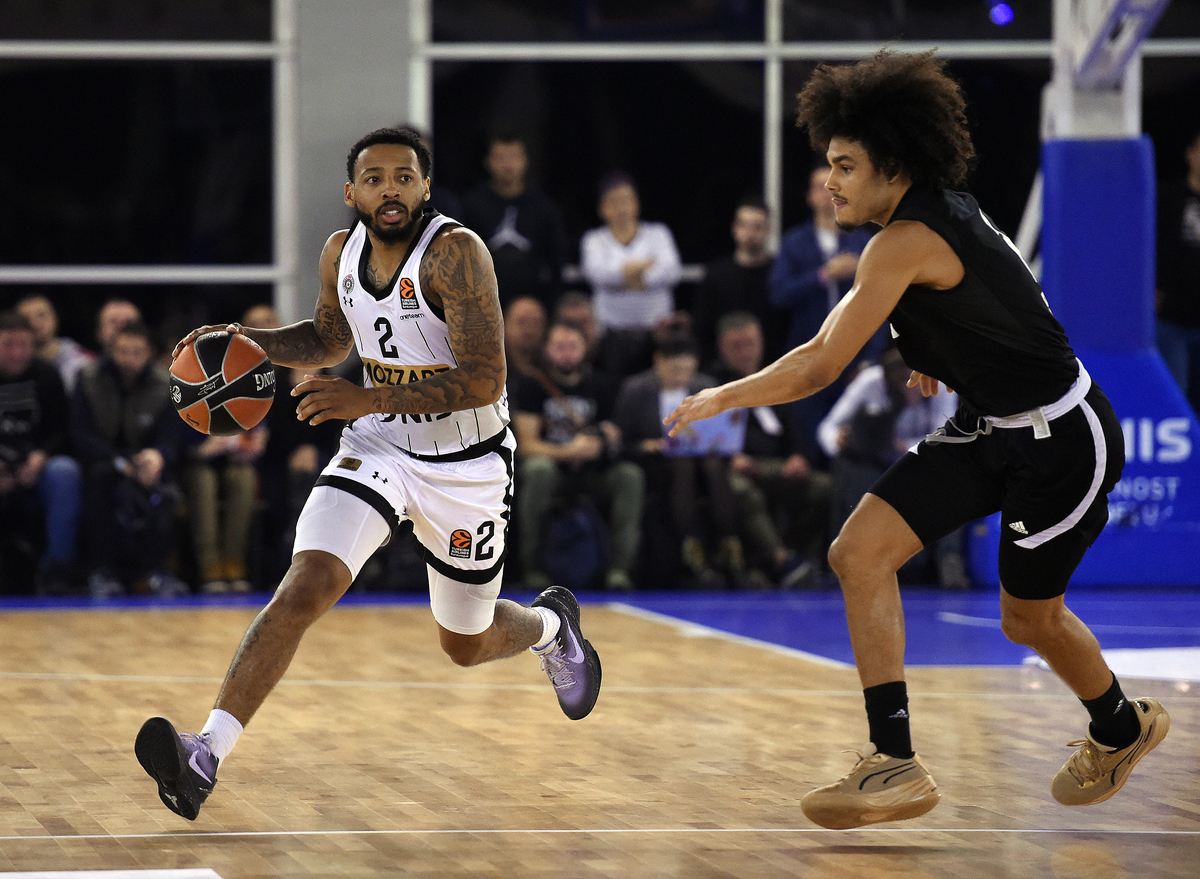 CARLIK JONES Karlik Dzons, kosarkas Partizana, na prijateljskoj utakmici protiv Pariza, u hali 3 Beogradskog sajma. Beograd, 15.09.2024. foto: Nebojsa Parausic Kosarka, Partizan, Pariz