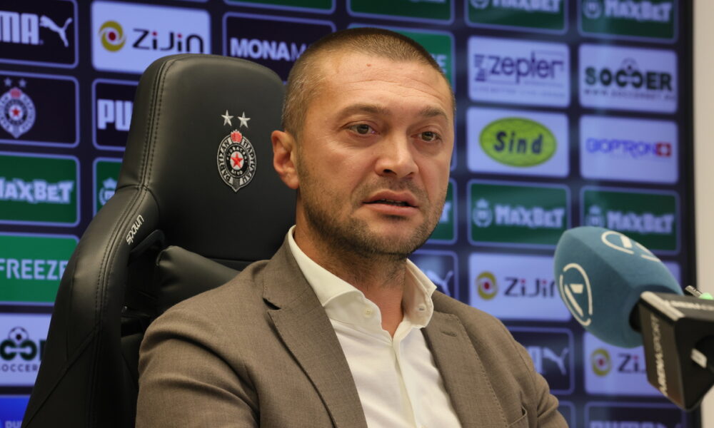 IVICA ILIEV sportski direktor fudbalera Partizana pres konferencija na stadionu Partizana, Beograd 17.09.2024. godine Foto: MN PRESS Fudbal, Partizan