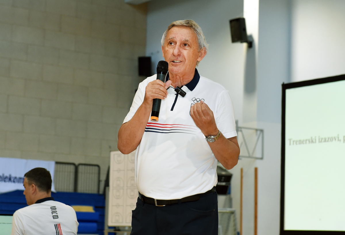 SVETISLAV PESIC, bivsi selektor i trener Srbije, drzi predavanje za UKTS, u SC Master. Beograd, 21.09.2024. foto: Nebojsa Parausic Kosarka