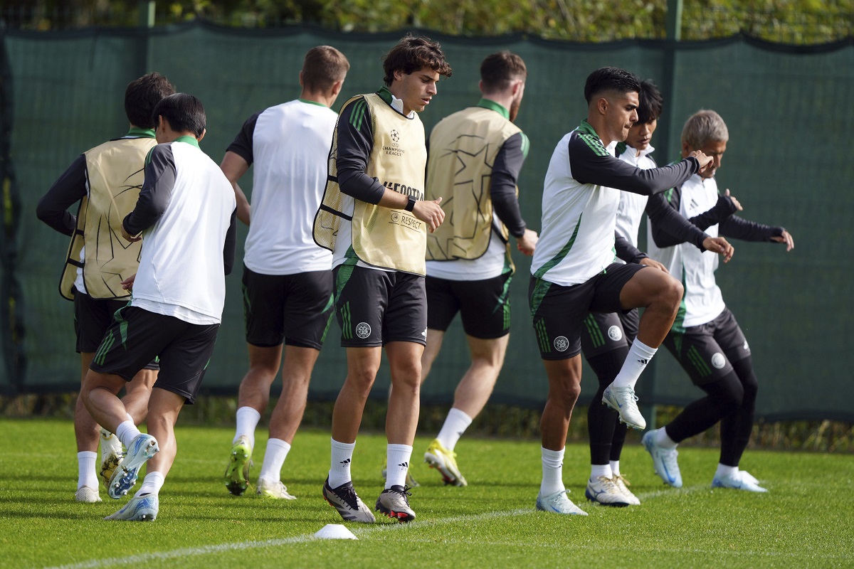 Celtic's Paulo Bernardo, centre, attends a training session at Lennoxtown Training Centre, Glasgow, Scotland, Tuesday, Sept. 17, 2024. Celtic will face Slovan Bratislava at the Champions League opening phase soccer match on Wednesday. (Andrew Milligan/PA via AP)