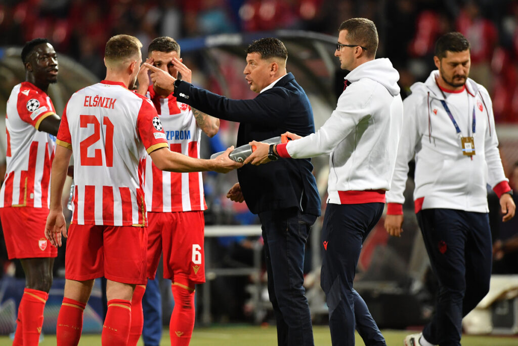 fudbaler Crvene zvezde na utakmici UEFA Lige sampiona protiv Benfike na stadionu Rajko Mitic, Beograd 19.09.2024. godine Foto: MN Press/mi Fudbal, Crvena zvezda, UEFA Liga sampiona, Benfika