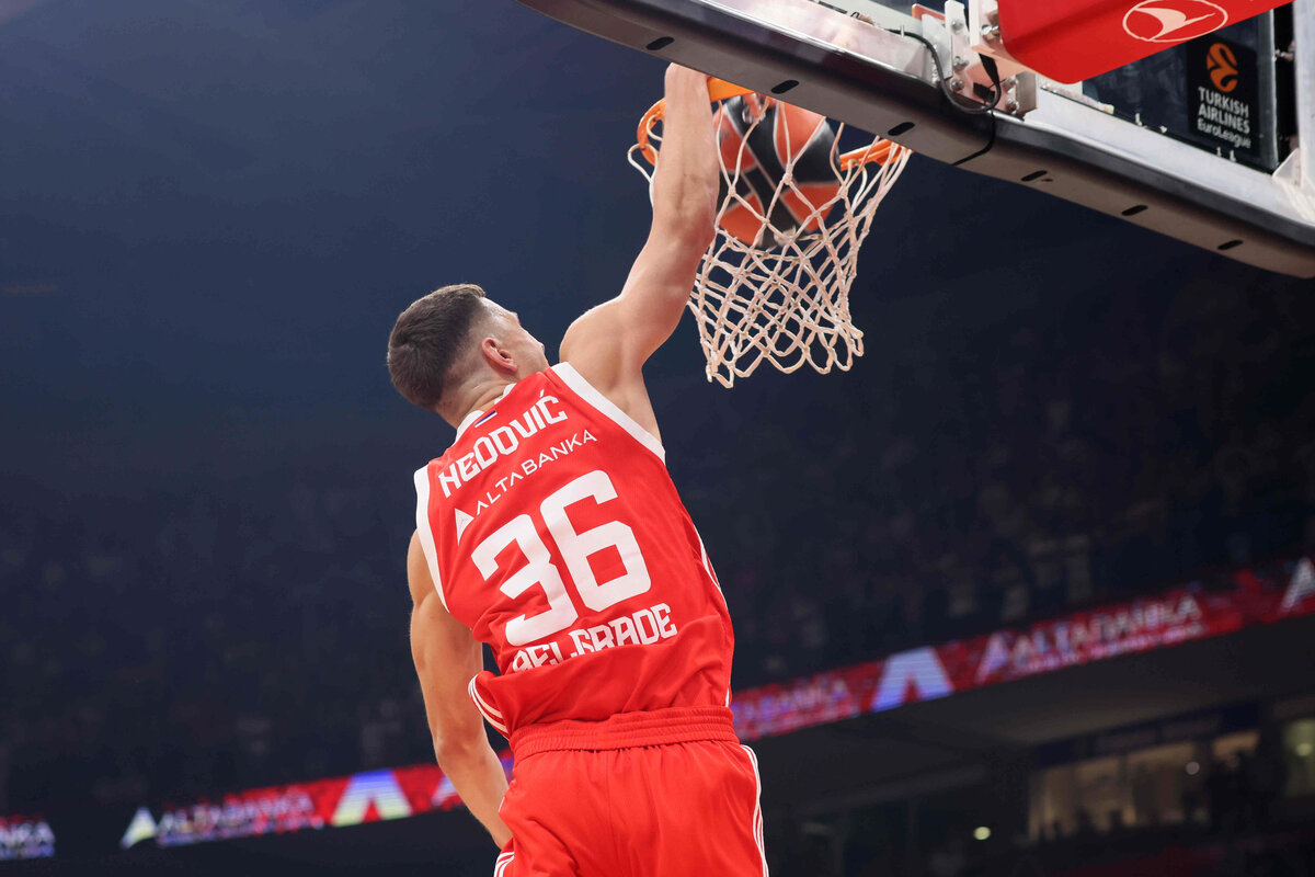 kosarkas Crvene zvezde na utakmici Evrolige protiv Baskonije u hali Stark Beogradska arena, Beograd 09.10.2024. godine Foto: Marko Metlas Kosarka, Crvena zvezda, Evroliga, Baskonija