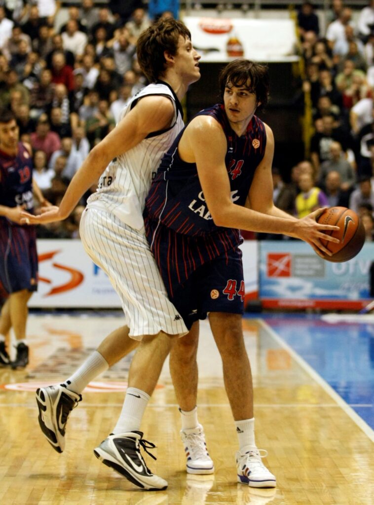 Bjelica i Veseli na utakmici Partizan - Kaha Laboral 2010. godine