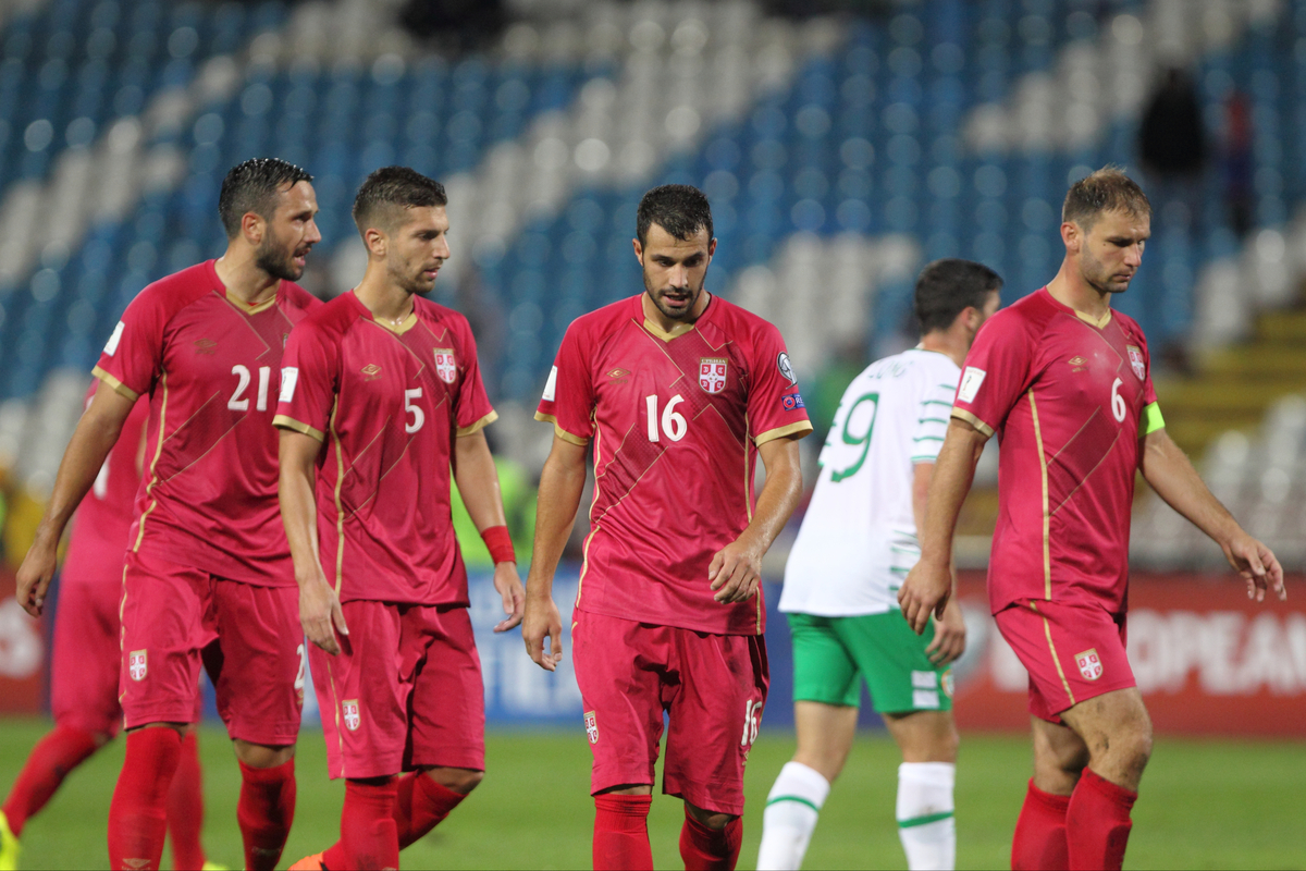 JAGOS VUKOVIC, MATIJA NASTASIC, LUKA MILIVOJEVIC, BRANISLAV IVANOVIC tuga fudbalera reprezentacije Srbije na utakmici kvalifikacija za FIFA Svetsko prvenstvo protiv Republike Irske na stadionu Crvene zvezde Rajko Mitic, Beograd 05.09.2016. godine Foto: Marko Metlas Fudbal, Reprezentacija, Srbija, Republika Irske