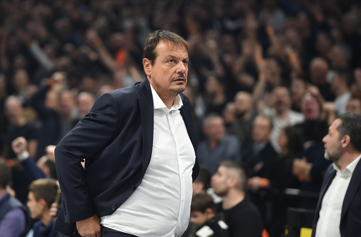 ERGIN ATAMAN, trener kosarkasa Panatinaikosa, na utakmici Evrolige protiv Partizana, u Beogradskoj Stark areni. Beograd, 30.11.2023. foto: Nebojsa Parausic / MN press Kosarka, Euroleague, Partizan, Panatinaikos