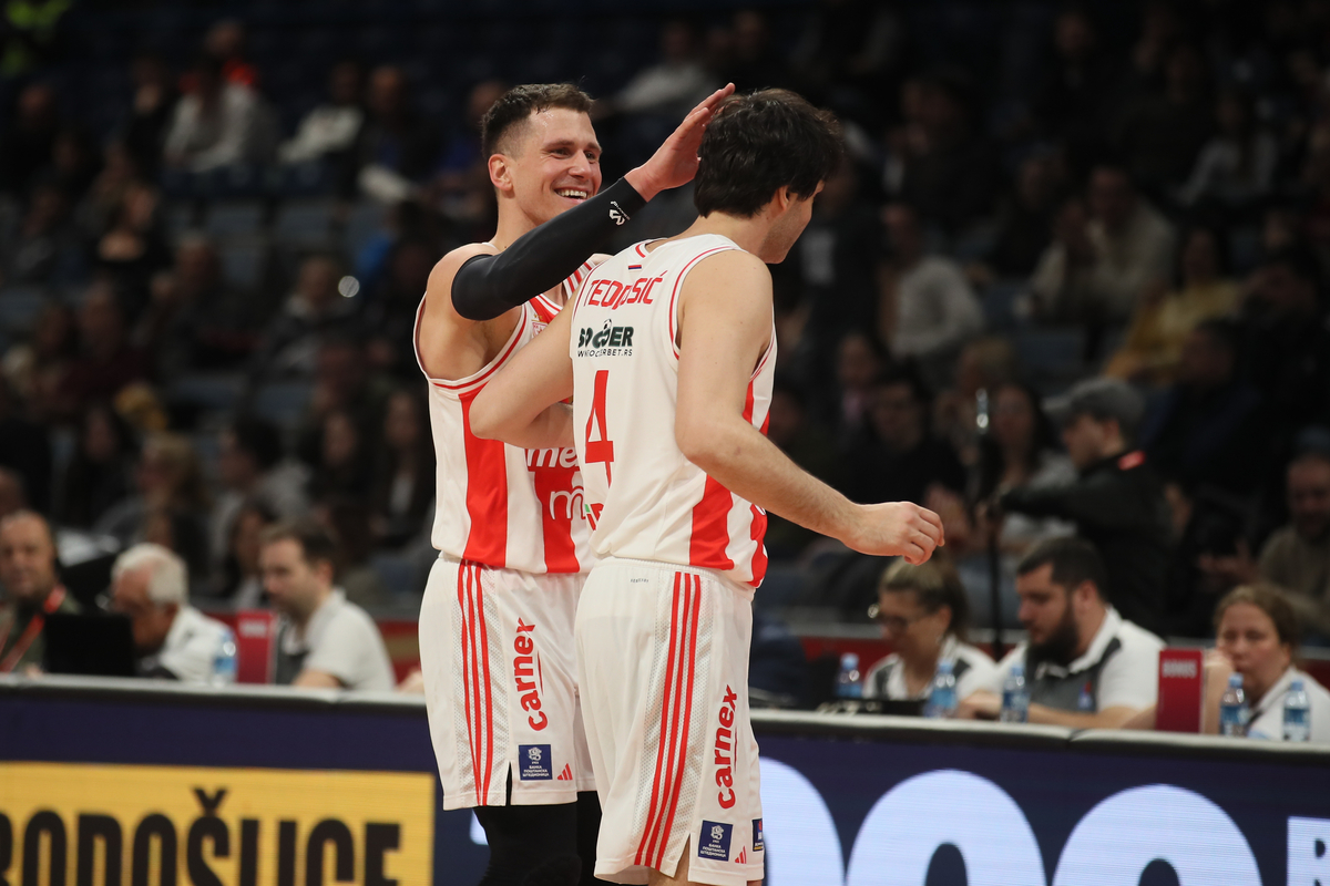 MILOS TEODOSIC i NEMANJA NEDOVIC kosarkasi Crvene zvezde na utakmici ABA lige protiv Mege u hali Beogradska Stark Arena, Beograd 25.03.2024. godine Foto: Ivica Veselinov / MN PRESS KOSARKA, BASKETBALL, ABA LIGA, ABA LEAGUE, CRVENA ZVEZDA, KK MEGA MIS