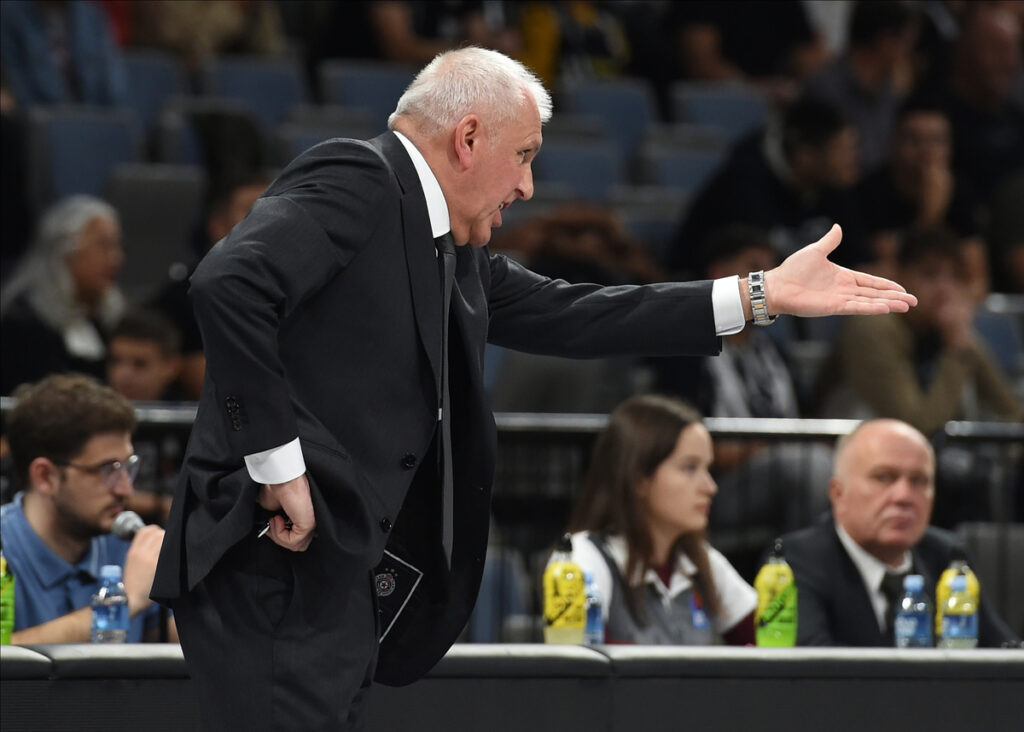 ZELJKO OBRADOVIC, trener kosarkasa Partizana, na utakmici ABA lige protiv Cibone, u Beogradskoj areni. Beograd, 06.10.2024. foto: Nebojsa Parausic Kosarka, ABA League, Partizan, Cibona