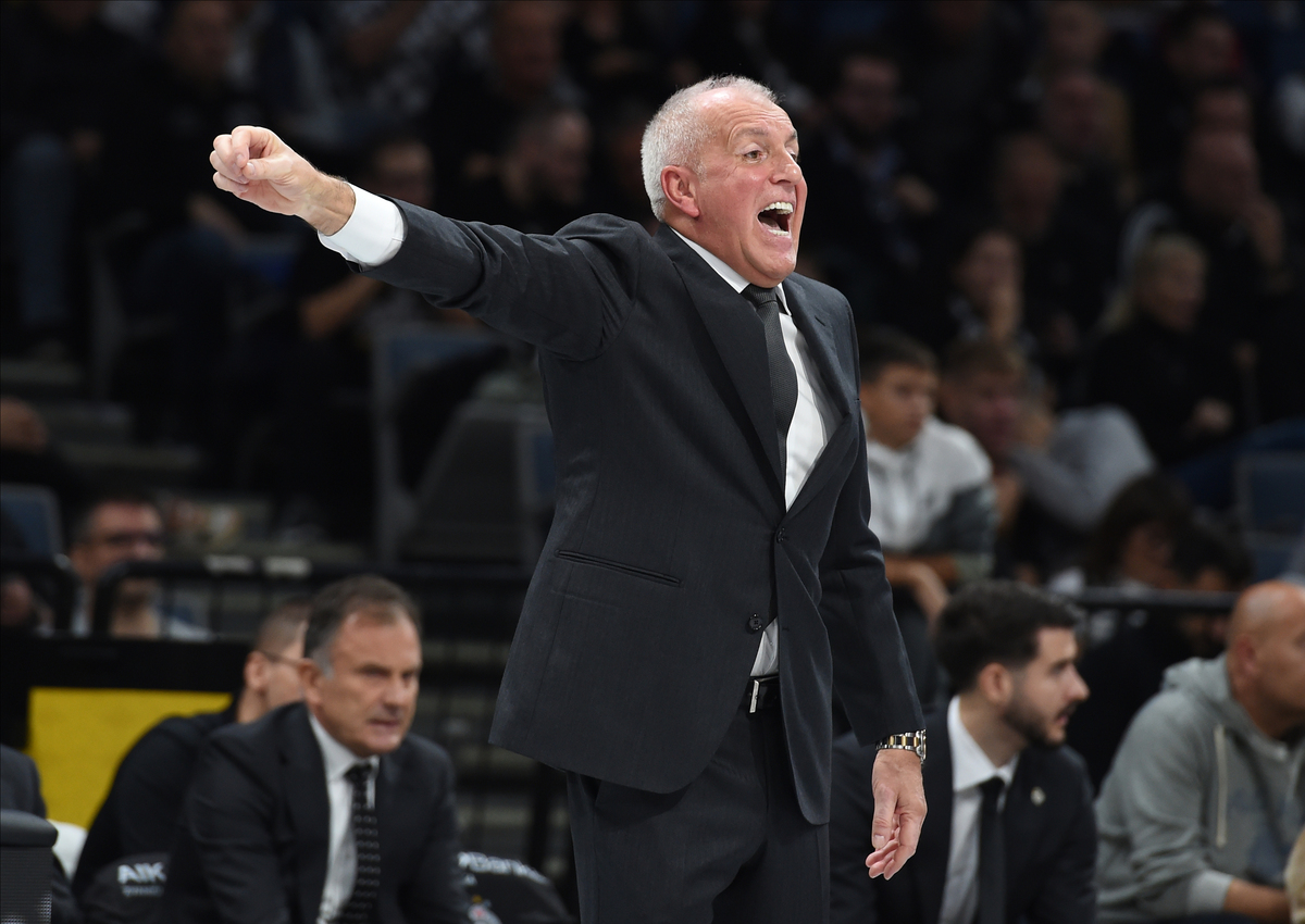 ZELJKO OBRADOVIC, trener kosarkasa Partizana, na utakmici ABA lige protiv Cibone, u Beogradskoj areni. Beograd, 06.10.2024. foto: Nebojsa Parausic Kosarka, ABA League, Partizan, Cibona