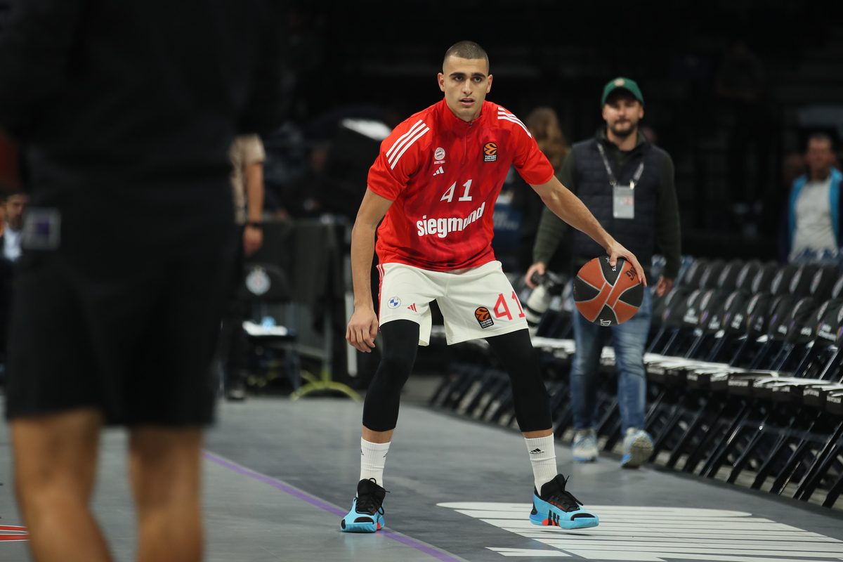 Košarkaš Bajerna na utakmici Evrolige protiv Bajerna u hali Beogradska Arena, Beograd 15.10.2024. godine Foto: Ivica Veselinov / MN PRESS KOSARKA, BASKETBALL, EVROLIGA, EUROLEAGUE, PARTIZAN, BAYERN, BAJERN