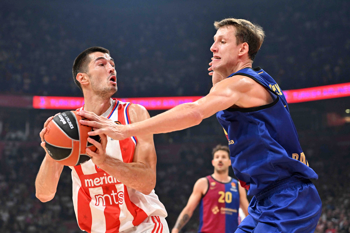 kosarkas Crvene zvezde na utakmici Evrolige protiv Barselone u hali Beogradska arena, Beograd 18.10.2024. godine Foto: Marko Metlas Kosarka, Crvena zvezda, Evroliga, Barselona