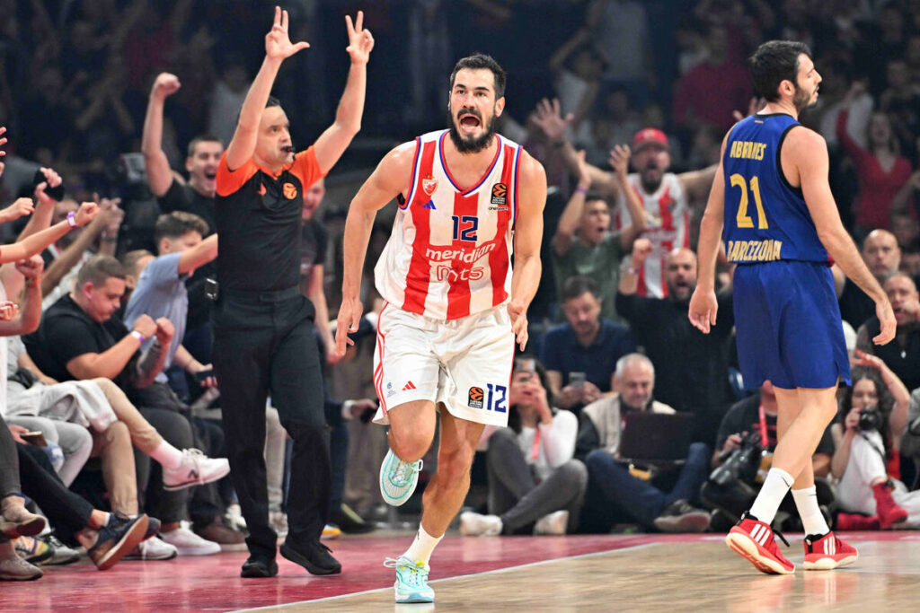 kosarkas Crvene zvezde na utakmici Evrolige protiv Barselone u hali Beogradska arena, Beograd 18.10.2024. godine Foto: Marko Metlas Kosarka, Crvena zvezda, Evroliga, Barselona