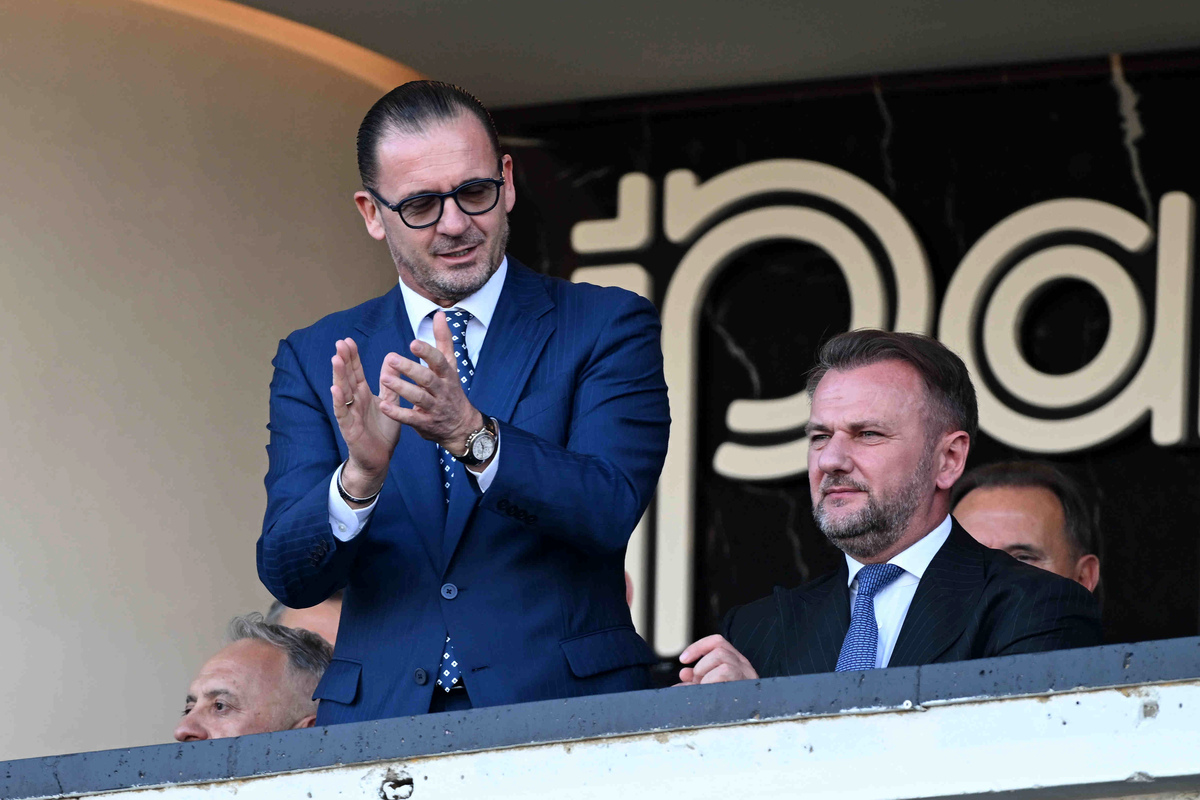 Uprava Partizana na utakmici Superlige prvenstva Srbije protiv Cukarickog na stadionu Partizana, Beograd 26.10.2024. godine Foto: Marko Metlas Fudbal, Partizan, Superliga Prvenstvo Srbije, Cukaricki