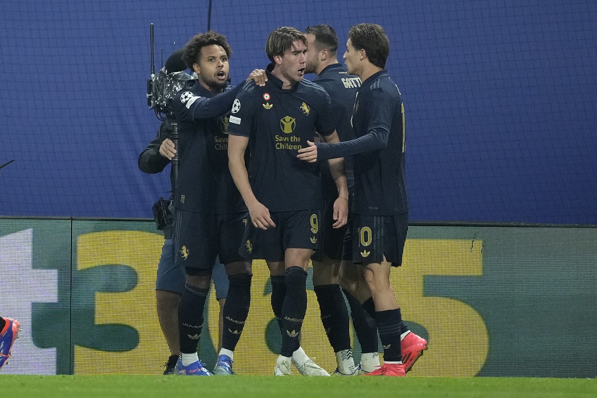 Juventus players celebrate after a goal during the UEFA Champions League opening phase soccer match between Leipzig and Juventus in Leipzig, Germany, Wednesday, Oct. 2, 2024.(AP Photo/Ebrahim Noroozi)