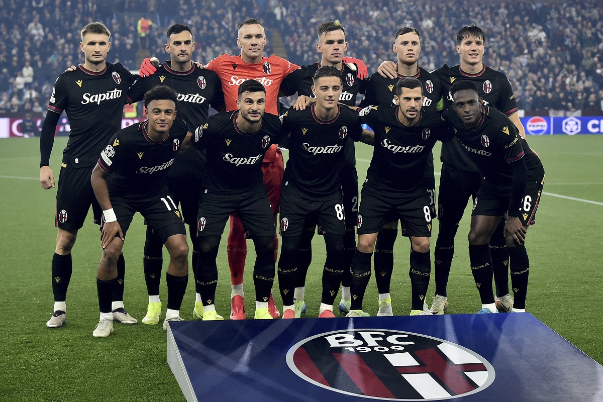 Bologna's players pose for a team photo prior to the Champions League opening phase soccer match between Aston Villa and Bologna at the Villa Park in Birmingham, England, Tuesday, Oct. 22, 2024. (AP Photo/Rui Vieira)