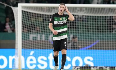 Sporting's Viktor Gyoekeres reacts after scoring the opening goal during a Portuguese league soccer match between Sporting CP and Estrela da Amadora at the Alvalade stadium in Lisbon, Friday, Nov. 1, 2024. (AP Photo/Armando Franca)