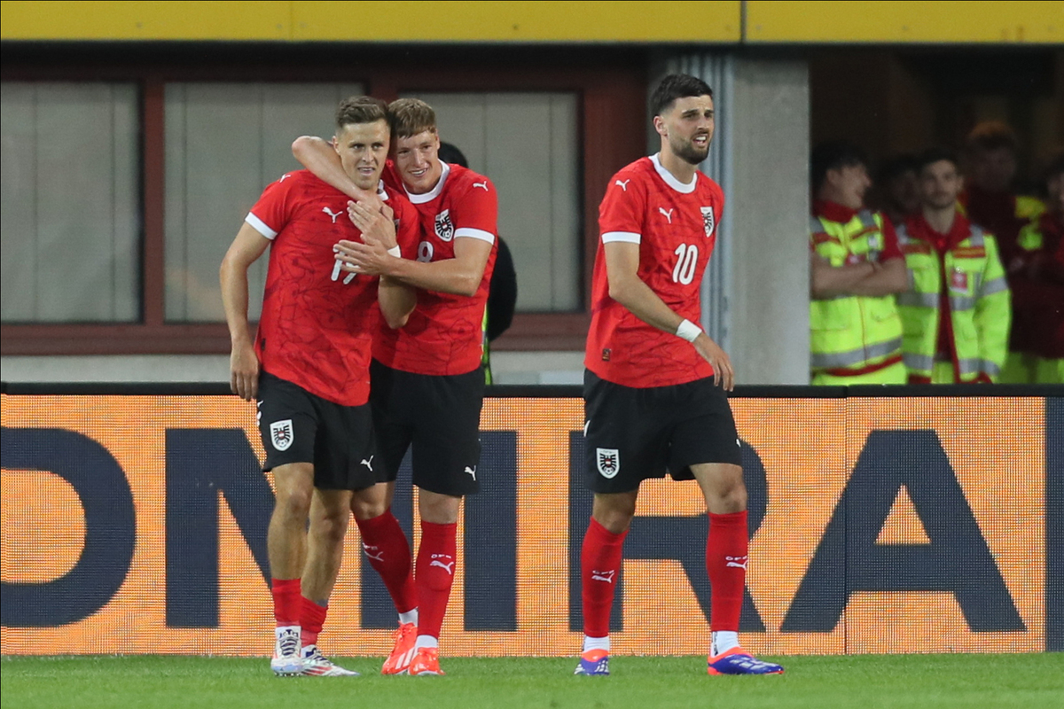 CHRISTOPH BAUMGARTNER Kristof Baumgartner, ALEXANDER PRASS Aleksander Pras, FLORIAN GRILLITSCH Florijan Grilic fudbaleri reprezentacije Austrije na prijateljskoj utakmici protiv Srbije na stadionu Ernst Hapel, Bec 04.06.2024. godine Foto: Marko Metlas Fudbal, Srbija, Austrija, Prijateljska utakmica