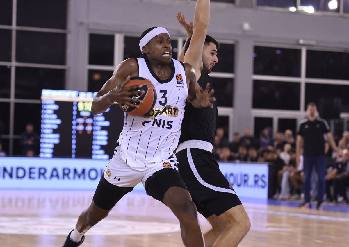 FRANK NTILIKINA Frenk Ntilikina, kosarkas Partizana, na prijateljskoj utakmici protiv Pariza, u hali 3 Beogradskog sajma. Beograd, 15.09.2024. foto: Nebojsa Parausic Kosarka, Partizan, Pariz