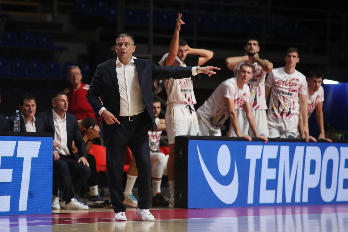 SASA NIKITOVIC trener kosarkasa FMP Zeleznika na utakmici FIBA Lige Sampiona lige protiv Manise u hali Aleksandar Nikolic, Beograd 09.10.2024. godine Foto: Ivica Veselinov / MN PRESS KOSARKA, BASKETBALL, FIBA CHAMPIONS LEAGUE, FIBA LIGA SAMPIONA