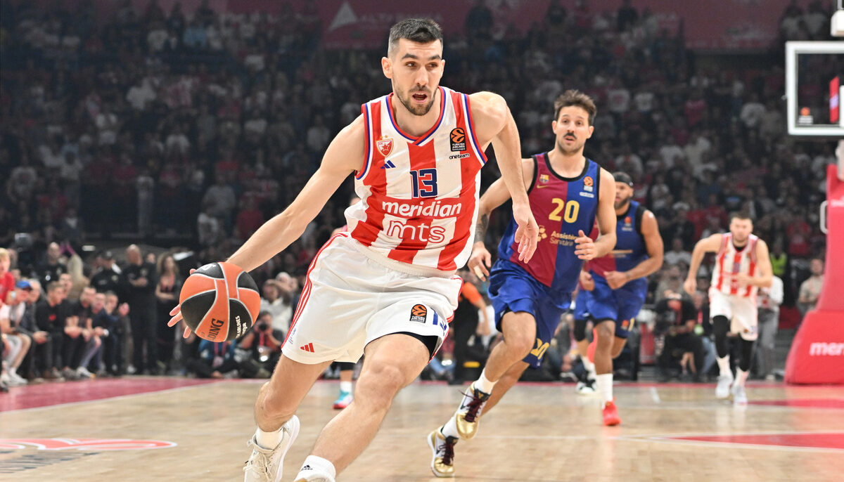 OGNJEN DOBRIC kosarkas Crvene zvezde na utakmici Evrolige protiv Barselone u hali Beogradska arena, Beograd 18.10.2024. godine Foto: Marko Metlas Kosarka, Crvena zvezda, Evroliga, Barselona