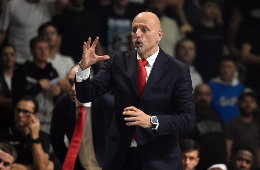 SASA OBRADOVIC, trener kosarkasa Monaka, na utakmici Evrolige protiv Partizana, u hali Aleksandar Nikolic. Belgrade, 30.10.2024. foto: Nebojsa Parausic/ MN Press BASKETBALL, EUROLEAGUE, PARTIZAN, MONACO, COACH