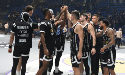 Kosarkasi Partizana, pozdravljaju publiku posle poraza na utakmici Evrolige protiv Monaka, u hali Aleksandar Nikolic. Belgrade, 30.10.2024. foto: Nebojsa Parausic/ MN Press BASKETBALL, EUROLEAGUE, PARTIZAN, MONACO, TUGA