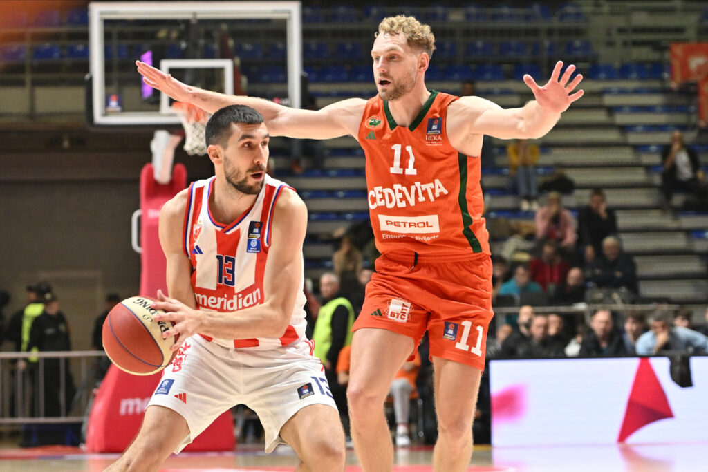 OGNJEN DOBRIC kosarkas Crvene zvezde na utakmici Jadranske ABA lige protiv Cedevite Olimpija u hali Aleksandar Nikolic Pionir, Beograd 04.11.2024. godine Foto: Marko Metlas Kosarka, Crvena zvezda, Jadranska ABA liga, Cedevita Olimpija