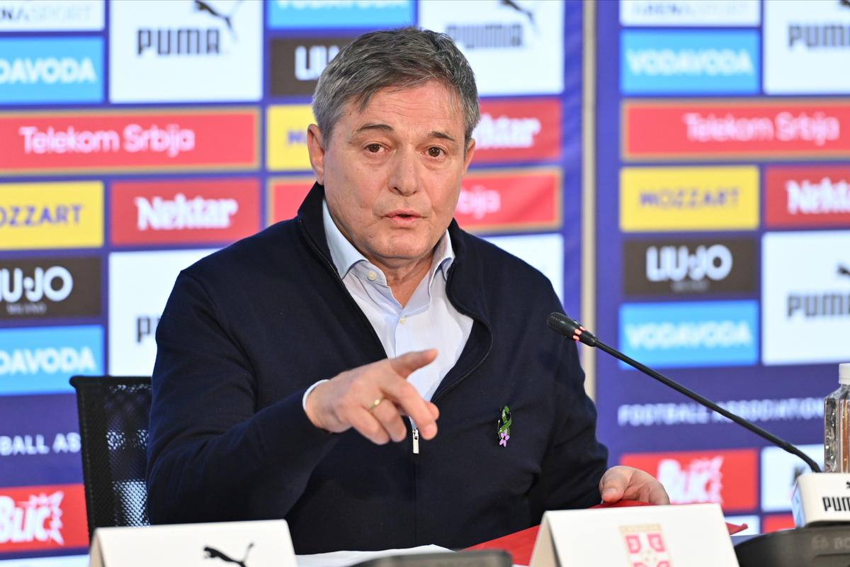 DRAGAN STOJKOVIC PIKSI selektor i trener fudbalske reprezentacije Srbije pres konferencija u sportskom centru FSS, Stara Pazova 11.11.2024. godine Foto: Marko Metlas Fudbal, Srbija, Pres konferencija