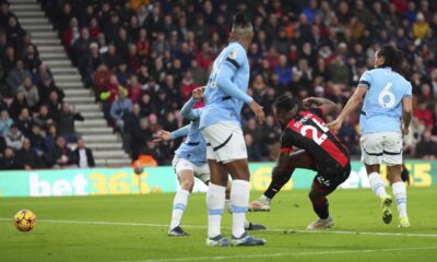 Bournemouth's Antoine Semenyo, second left shoots and scores the opening goal during the English Premier League soccer match between Bournemouth and Manchester City at the Vitality stadium in Bournemouth, England, Saturday, Nov. 2, 2024. (AP Photo/Kirsty Wigglesworth)