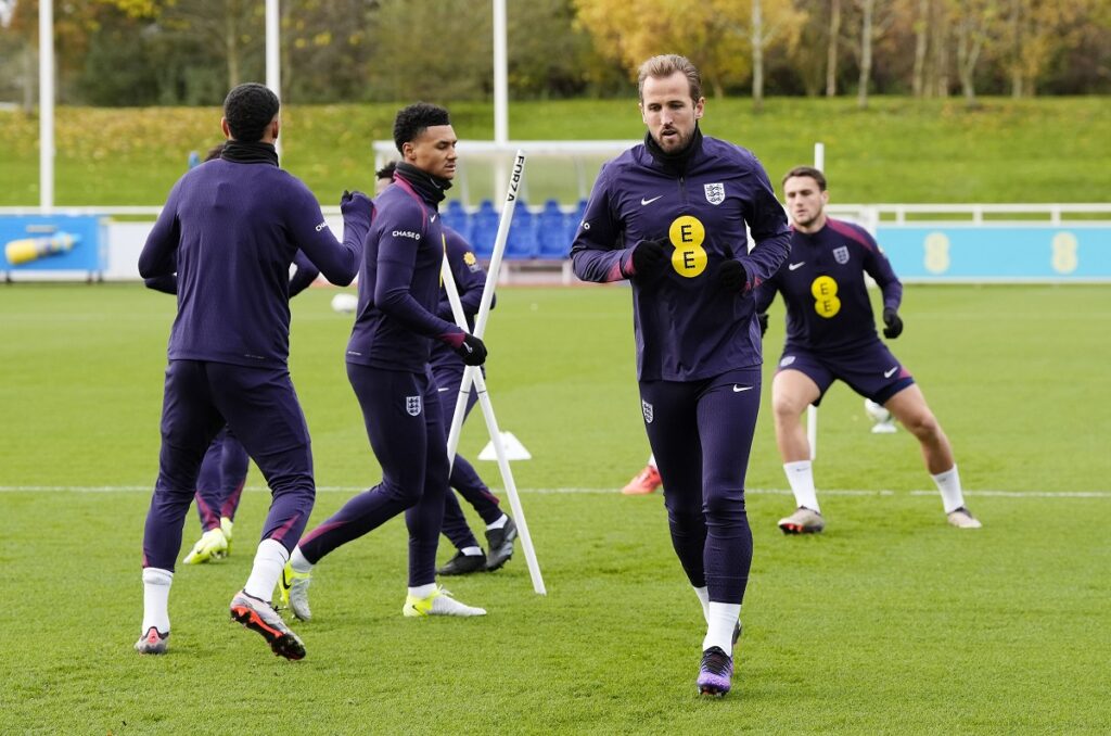 England's Harry Kane, center right, takes part in a national team training session at St George's Park, Burton upon Trent, England, Tuesday, Nov. 12, 2024, ahead of a Nations League soccer match against Greece on Thursday. (Nick Potts/PA via AP)