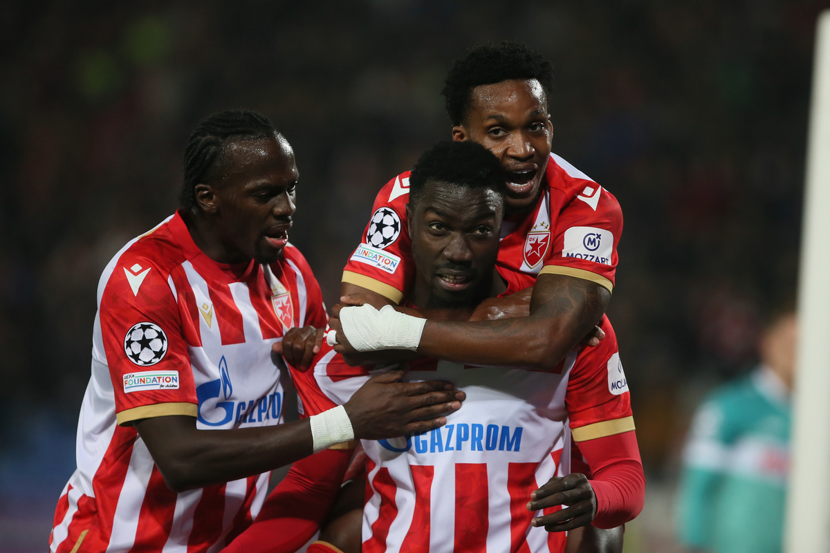 fudbaler Crvene Zvezde na utakmici UEFA Lige Sampiona protiv Stutgarta na stadionu Rajko Mitic, Beograd 27.11.2024. godine Foto: Ivica Veselinov / MN PRESS FUDBAL, FOOTBALL, UEFA CHAMPIONS LEAGUE, LIGA SAMPIONA, CRVENA ZVEZDA, RED STAR, STUTGART, VFB STUTTGART