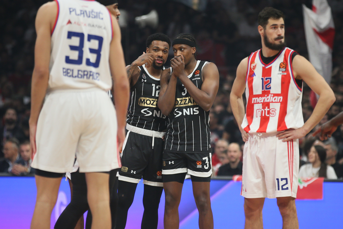 kosarkas Crvene Zvezde na utakmici Evrolige protiv Partizana u hali Beogradska Arena, Beograd 21.11.2024. godine Foto: Ivica Veselinov / MN PRESS KOSARKA, BASKETBALL, EVROLIGA, EUROLEAGUE, CRVENA ZVEZDA, PARTIZAN