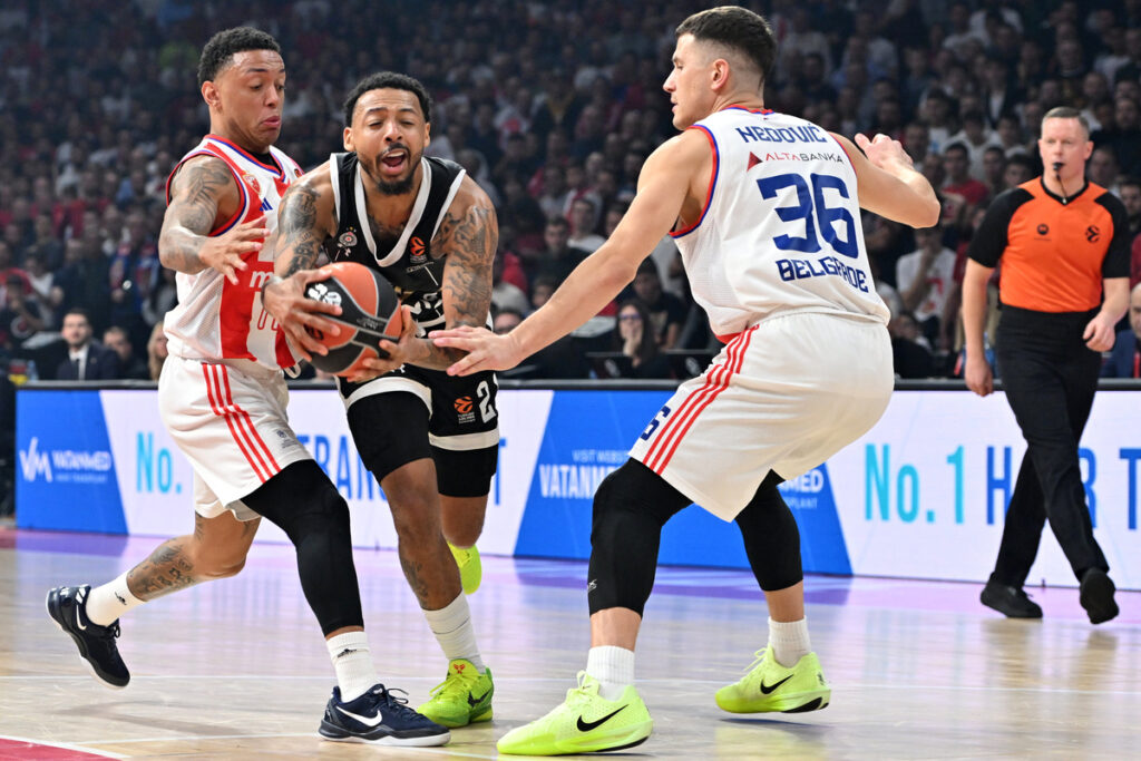 kosarkas Partizana na utakmici Evrolige protiv Crvene zvezde u hali Beogradska Arena, Beograd 21.11.2024. godine Foto: Marko Metlas
Kosarka, Evroliga, Partizan, Crvena zvezda, Derbi