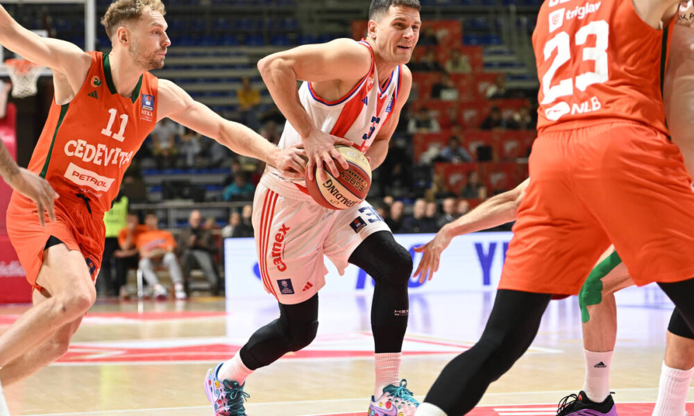 kosarkas Crvene zvezde na utakmici Jadranske ABA lige protiv Cedevita Olimpije u hali Aleksandar Nikolic, Beograd 04.11.2024. godine Foto: Marko Metlas Kosarka, Crvena zvezda, Jadranska ABA liga, Cedevita Olimpija