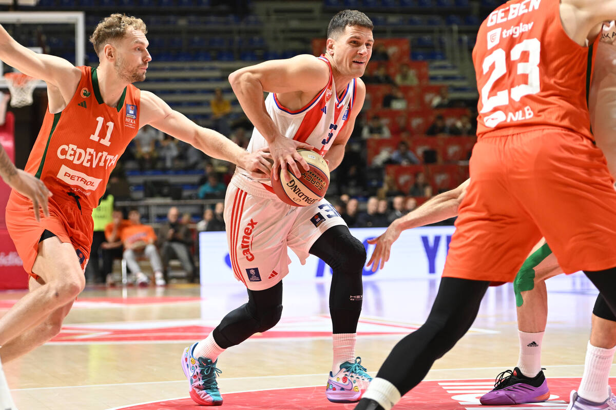 kosarkas Crvene zvezde na utakmici Jadranske ABA lige protiv Cedevita Olimpije u hali Aleksandar Nikolic, Beograd 04.11.2024. godine Foto: Marko Metlas Kosarka, Crvena zvezda, Jadranska ABA liga, Cedevita Olimpija