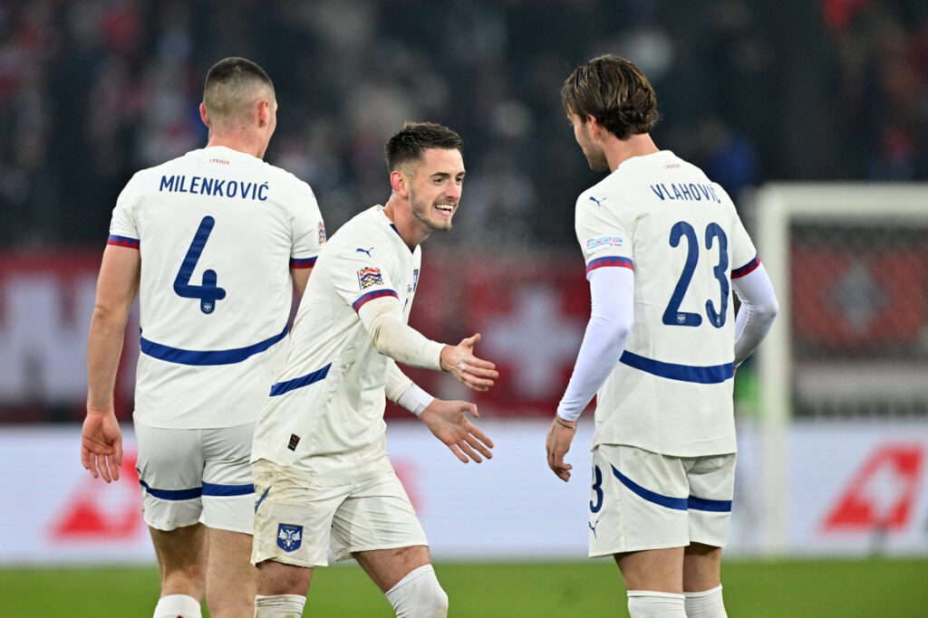 fudbaler reprezentacije Srbije na utakmici UEFA Lige nacija protiv Svajcarske na stadionu Lecigrund, Cirih 15.11.2024. godine Foto: Marko Metlas Fudbal, Srbija, Svajcarska, UEFA Liga nacija