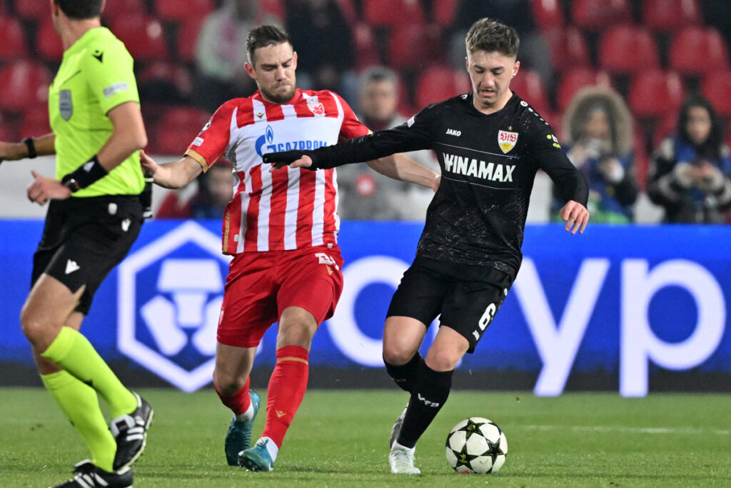 fudbaler Crvene zvezde na utakmici UEFA Lige sampiona protiv Stutgarta na stadionu Rajko Mitic, Beograd 27.11.2024. godine Foto: Marko Metlas Fudbal, Liga sampiona, Crvena zvezda, Stutgart