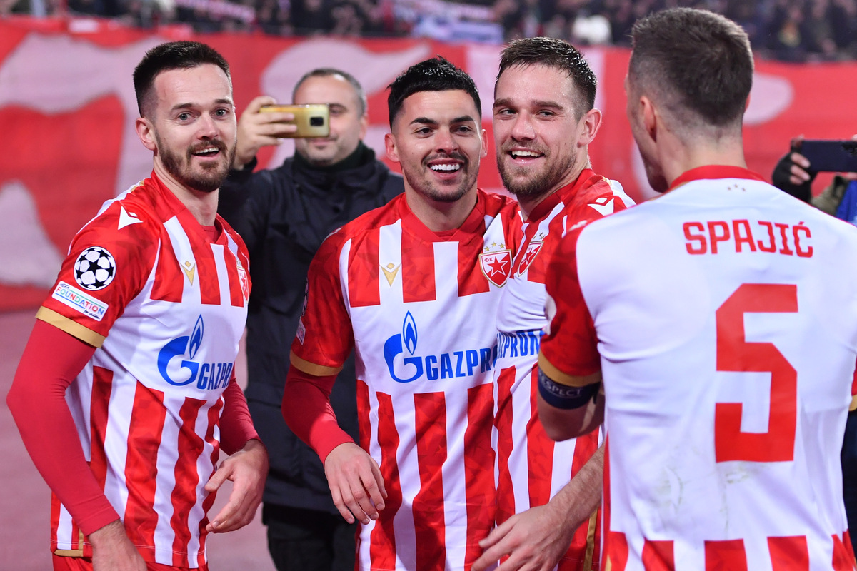 fudbaler Crvene zvezde na utakmici UEFA Lige sampiona protiv Stutgarta na stadionu Rajko Mitic, Beograd 27.11.2024. godine Foto: Marko Metlas Fudbal, Liga sampiona, Crvena zvezda, Stutgart