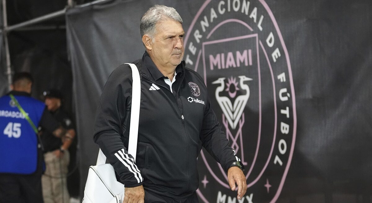 Inter Miami head coach Gerardo "Tata" Martino arrives for an MLS playoff opening round soccer match against the Atlanta United, Saturday, Nov. 9, 2024, in Fort Lauderdale, Fla. (AP Photo/Lynne Sladky)