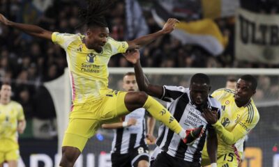 Juventus' Khephren Thuram, left, fights for the ball with Udinese's Keinan Davis during the Italian Serie A soccer match between Udinese and Juventus at the Bluenergy Stadium in Udine, Italy, Saturday, Nov. 2, 2024. (Andrea Bressanutti/LaPresse via AP)