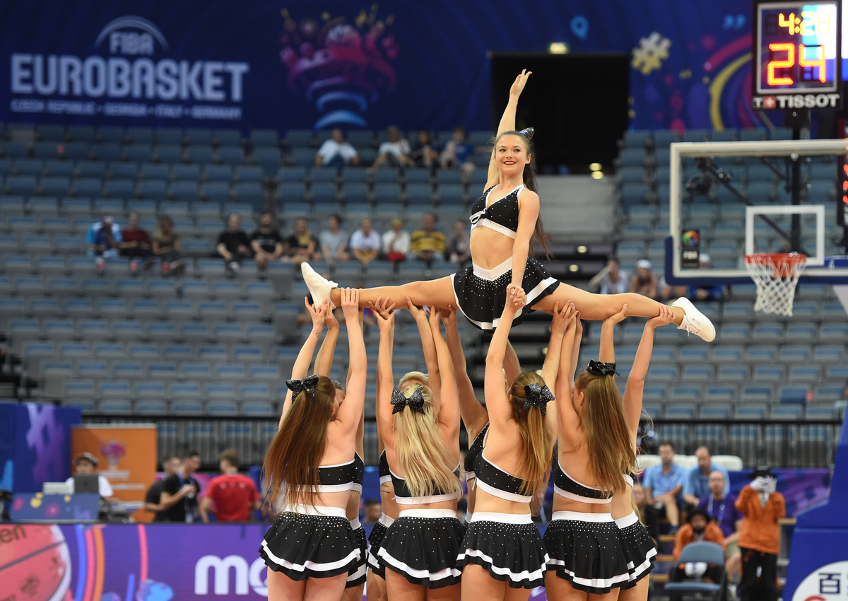 Cirlidersice na utakmici prvenstva Evrope Srbija - Poljska, u hali O2 Arena. Prag, 08.09.2022. foto: Nebojsa Parausic Kosarka, FIBA Eurobasket, Srbija, Poljska