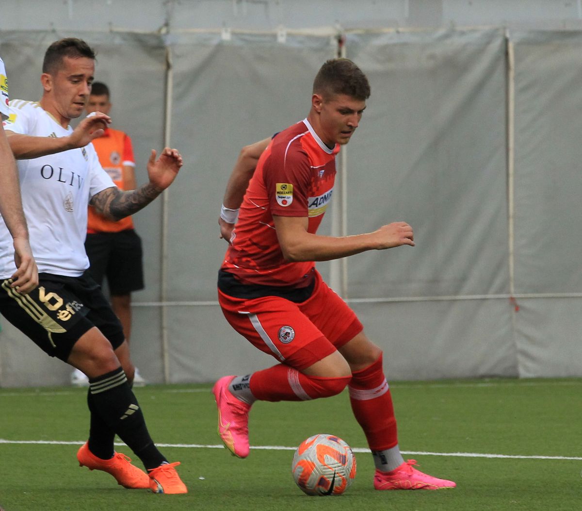 MILOS LUKOVIC, fudbaler IMT, na prvenstvenoj utakmici protiv Cukarickog, i MILADIN STEVANOVIC, na stadionu TC stadion na Vozdovcu. Beograd, 18.08.2023. foto: MN Press / vm Fudbal, IMT, Cukaricki