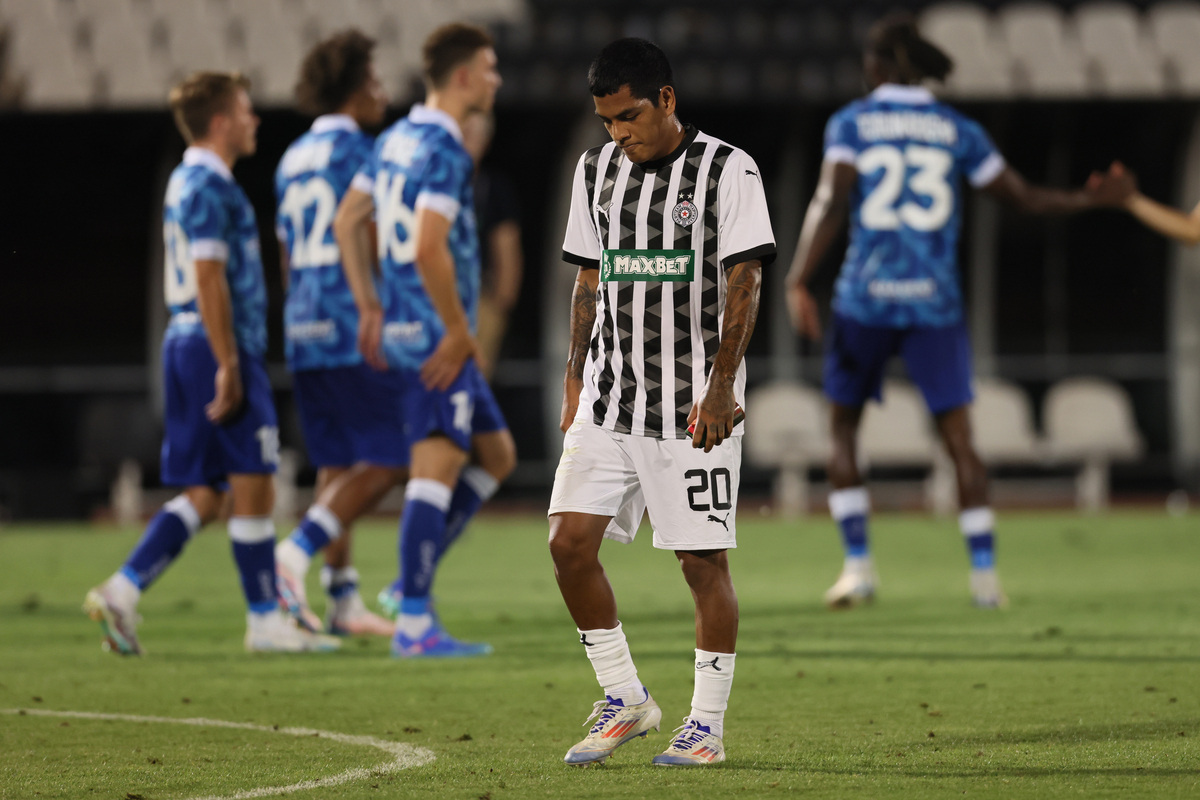 JOAO GRIMALDO Zoao Grimaldo tuga fudbalera Partizana na utakmici kvalifikacija za UEFA Ligu Konferencija protiv KAA Genta na stadionu Partizana, Beograd 22.08.2024. godine Foto: Marko Metlas Fudbal, Partizan, Kvalifikacije, UEFA Liga Konferencija, KAA Gent