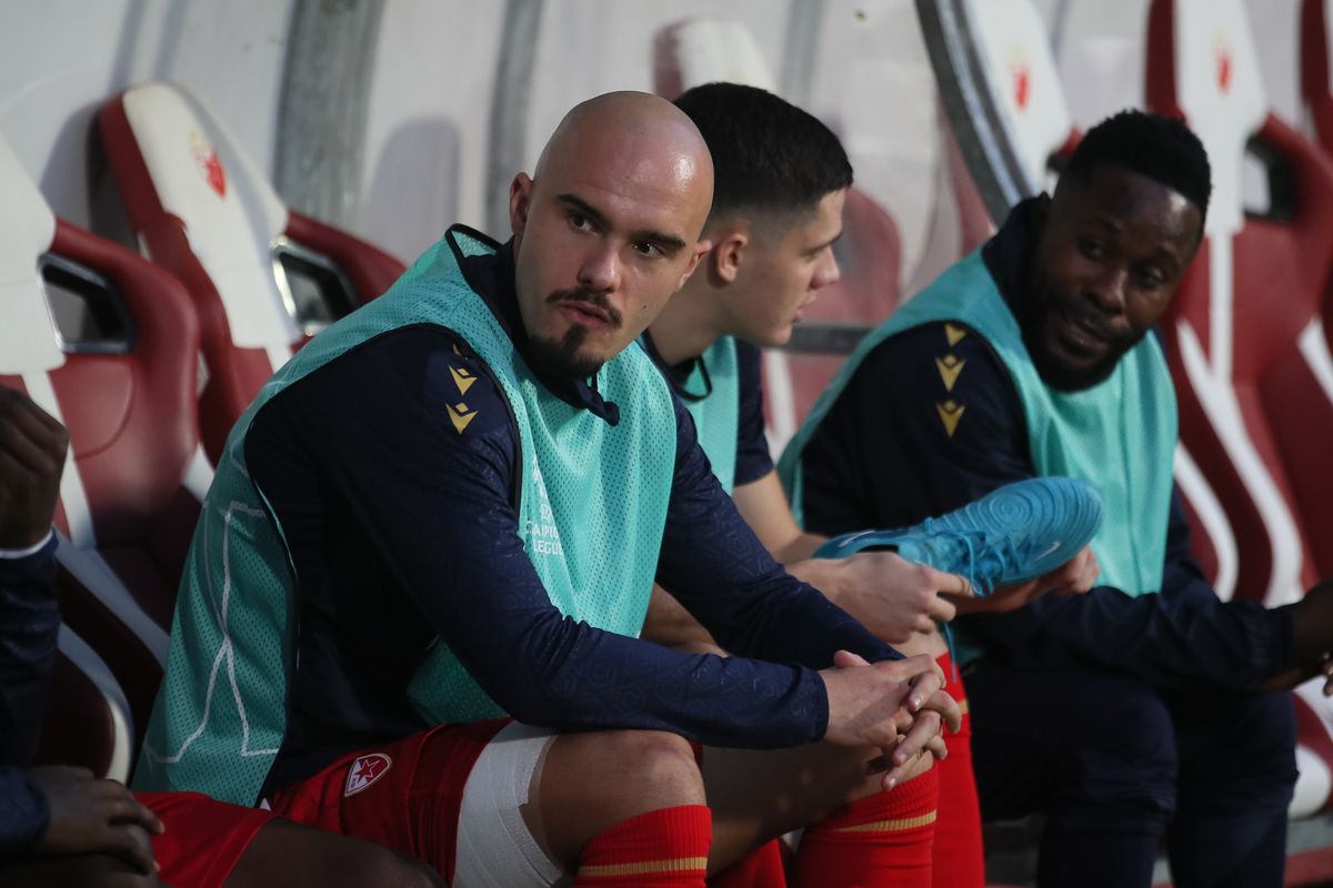 VANJA DRKUSIC fudbaler Crvene zvezde na utakmici UEFA Lige sampiona protiv Benfike na stadionu Rajko Mitic, Beograd 19.09.2024. godine Foto: Ivica Veselinov / MN PRESS FUDBAL, FOOTBALL, UEFA CHAMPIONS LEAGUE, LIGA SAMPIONA, CRVENA ZVEZDA, RED STAR, BENFIKA, BENFICA