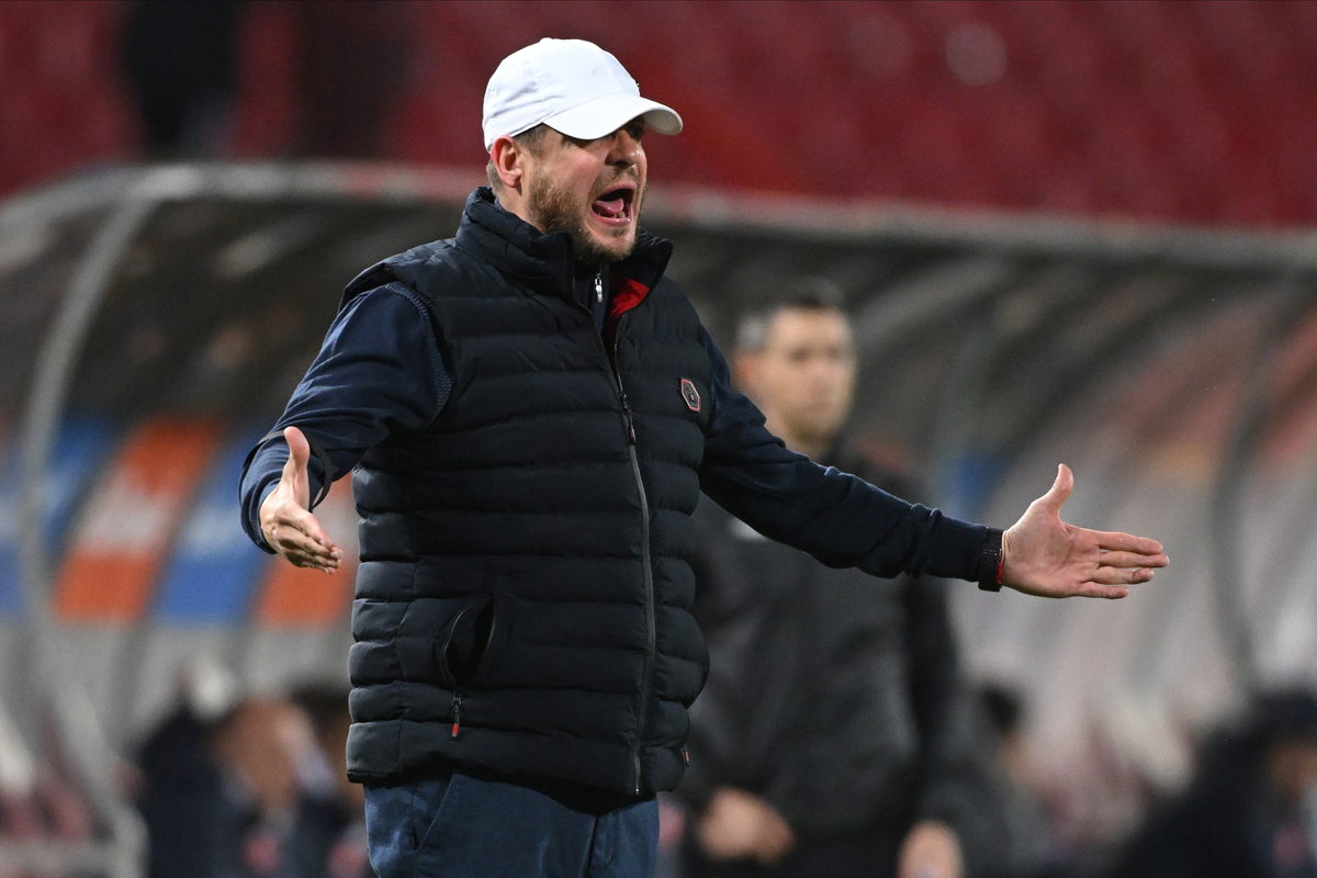 NENAD LALATOVIC trener fudbalera Vojvodine Novi Sad na utakmici Superlige Prvenstva Srbije protiv Crvene zvezde na stadionu Rajka Mitica, Beograd, 03.11.2024. godine Foto: Marko Metlas Fudbal, Crvena zvezda, Superliga Prvenstvo Srbije, Vojvodina Novi Sad