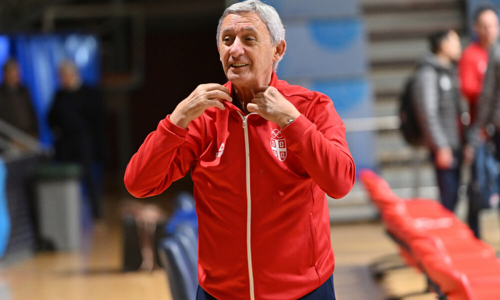 SVETISLAV PESIC selektor i trener kosarkasa reprezentacije Srbije na treningu pred utakmicu kvalifikacija za FIBA Evropsko prvenstvo 2025 protiv Danske u hali Aleksandar Nikolic Pionir, Beograd 23.11.2024. godine Foto: Marko Metlas Kosarka, Srbija, Kvalifikacije za Evropsko prvenstvo 2025, Danska