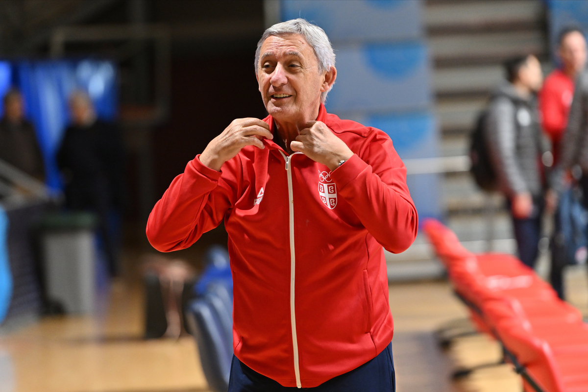 SVETISLAV PESIC selektor i trener kosarkasa reprezentacije Srbije na treningu pred utakmicu kvalifikacija za FIBA Evropsko prvenstvo 2025 protiv Danske u hali Aleksandar Nikolic Pionir, Beograd 23.11.2024. godine Foto: Marko Metlas Kosarka, Srbija, Kvalifikacije za Evropsko prvenstvo 2025, Danska